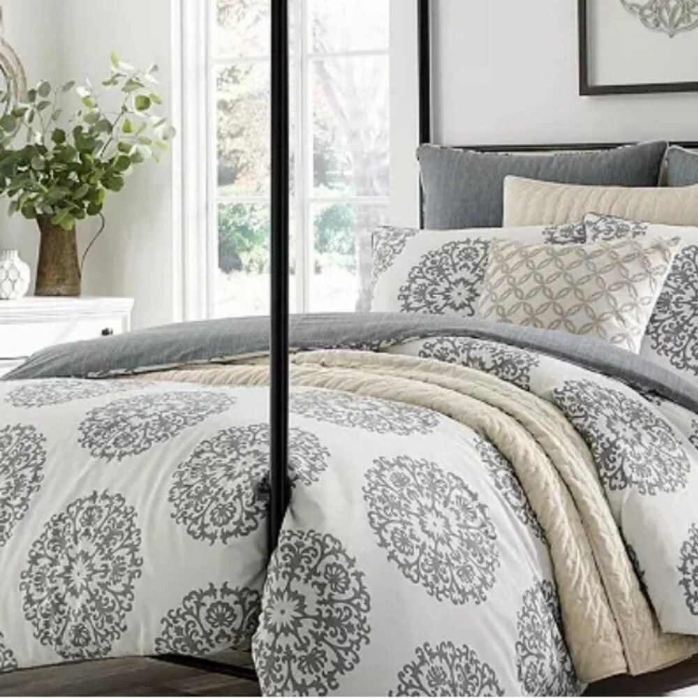 Stone Cottage FULL/QUEEN White with Grey Patterns Duvet Cover Set